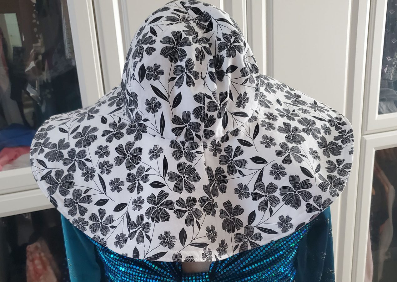 Making a hat with craft interfacing – McCall M8212
